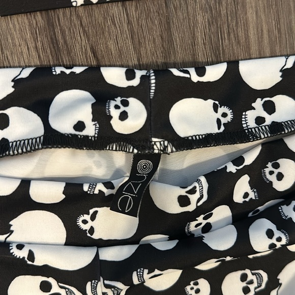 Onzie SET. Super rare! Yoga attire - Picture 1 of 4